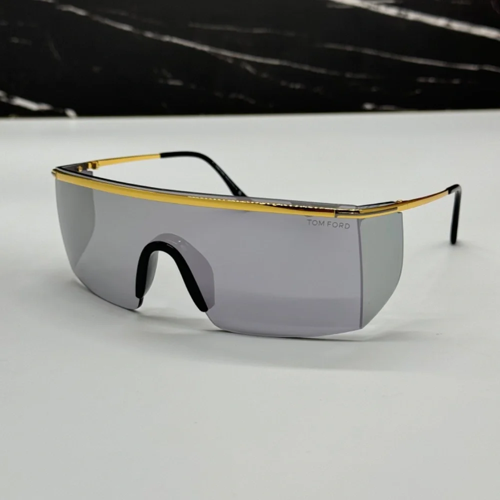 NEW TOM FORD TF980 30C UNISEX SUNGLASSES TOM FORD PAVLOS-02 FT0980/S